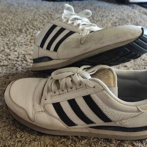 Adidas Men's White Casual Sneakers